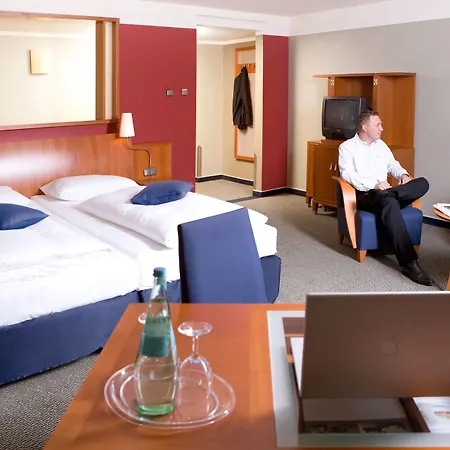Vienna House By Wyndham Sonne 4* Rostock