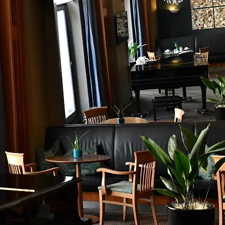 Vienna House By Wyndham Sonne 4*