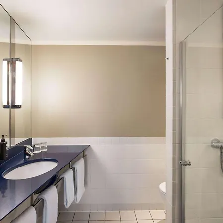Vienna House By Wyndham Sonne 4* Rostock