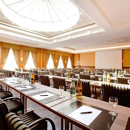 Vienna House By Wyndham Sonne 4* ロストック