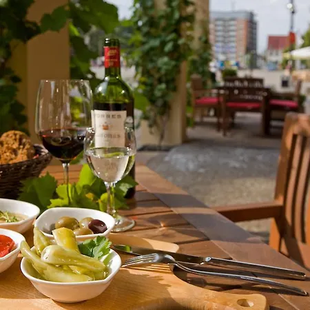 Vienna House By Wyndham Sonne Hotel Rostock